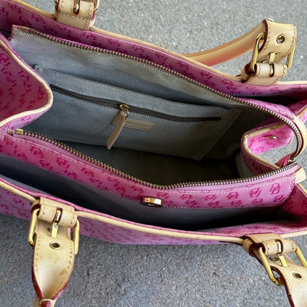 Authentic Dooney & Bourke Pink Tote Bag - Picture 13 of 16